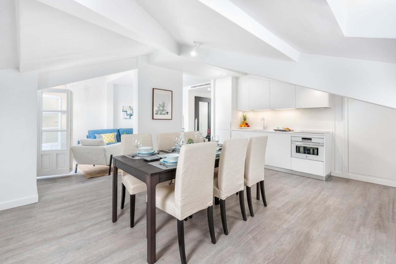 Merced Suites In Malaga By Solaga Holiday Homes Buitenkant foto