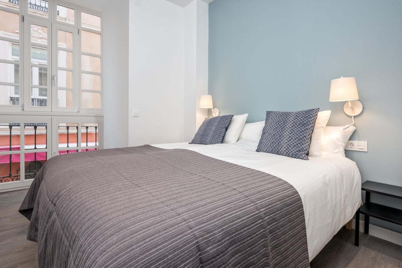 Merced Suites In Malaga By Solaga Holiday Homes Buitenkant foto