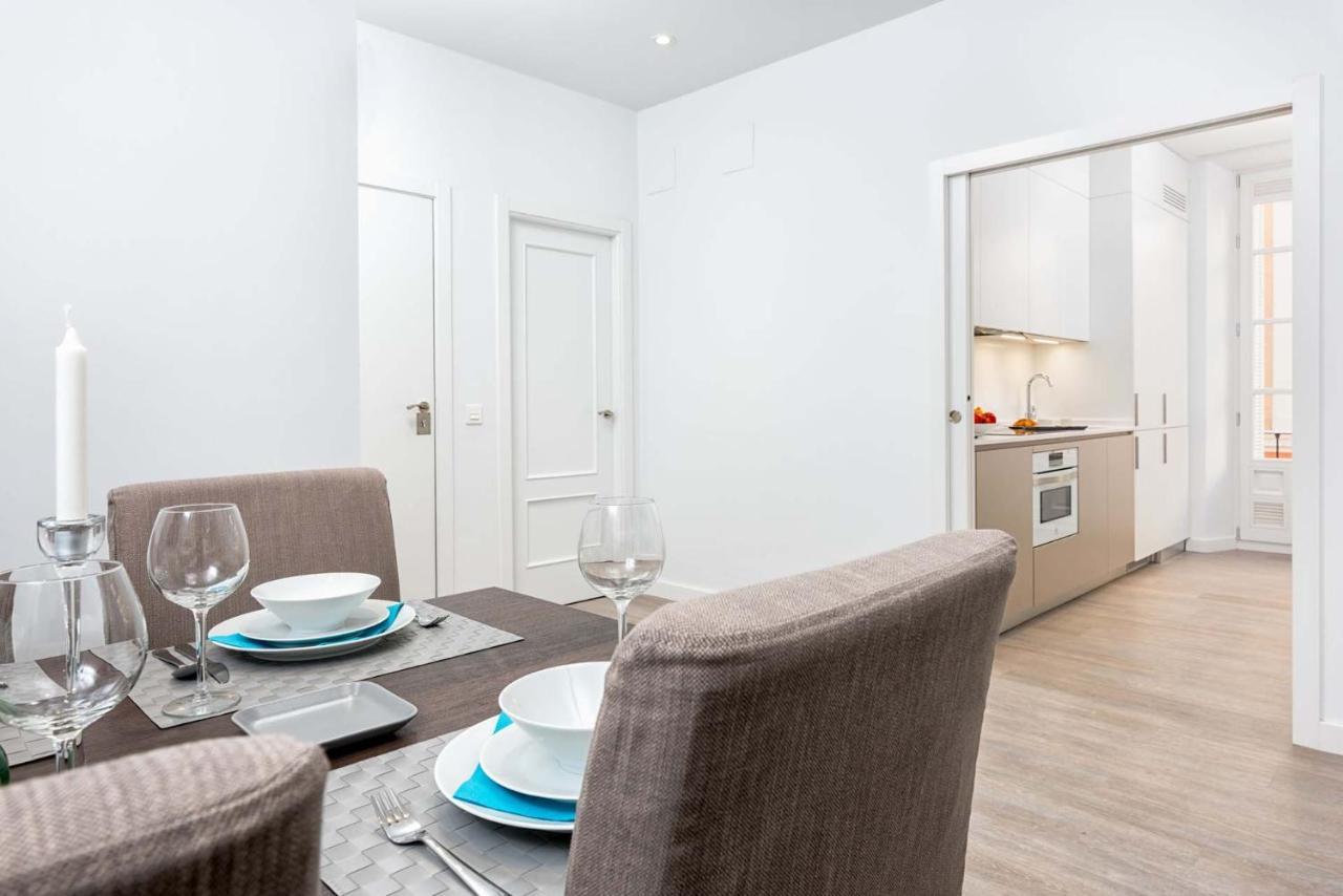 Merced Suites In Malaga By Solaga Holiday Homes Buitenkant foto