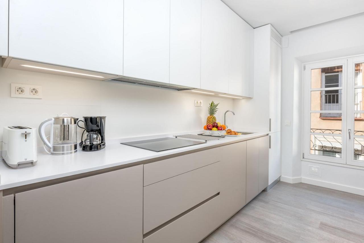 Merced Suites In Malaga By Solaga Holiday Homes Buitenkant foto