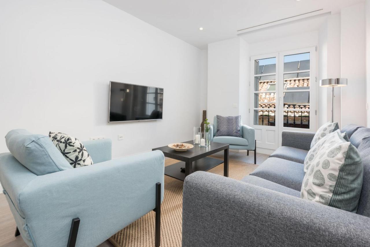 Merced Suites In Malaga By Solaga Holiday Homes Buitenkant foto