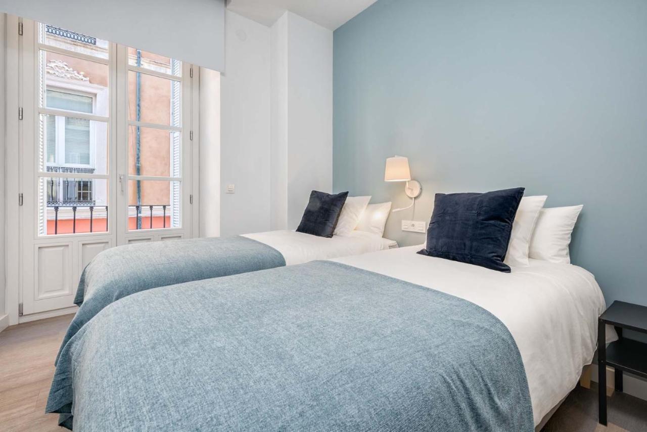 Merced Suites In Malaga By Solaga Holiday Homes Buitenkant foto