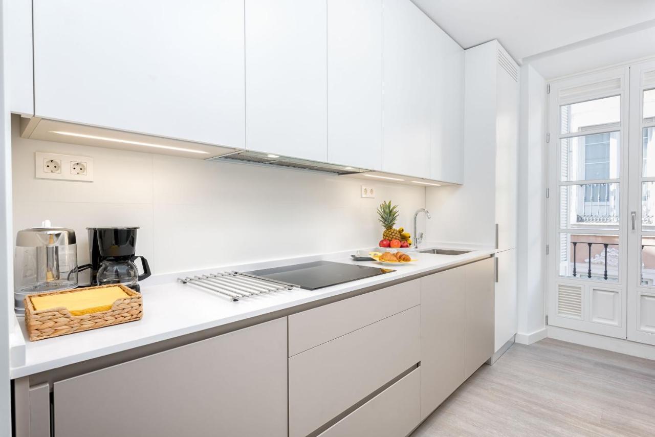 Merced Suites In Malaga By Solaga Holiday Homes Buitenkant foto