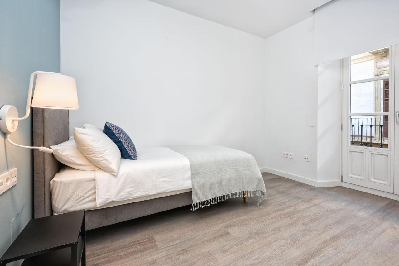 Merced Suites In Malaga By Solaga Holiday Homes Buitenkant foto