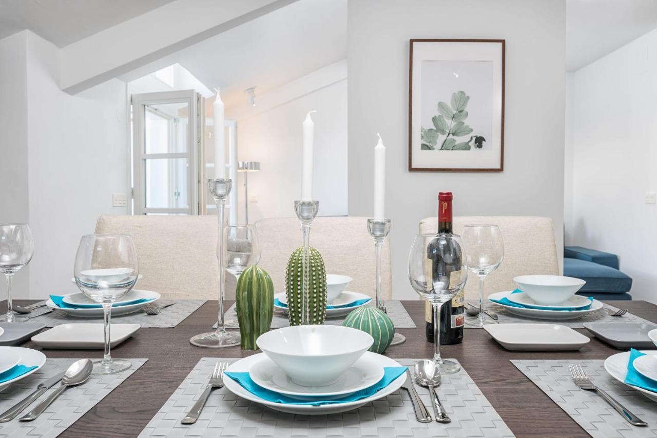 Merced Suites In Malaga By Solaga Holiday Homes Buitenkant foto