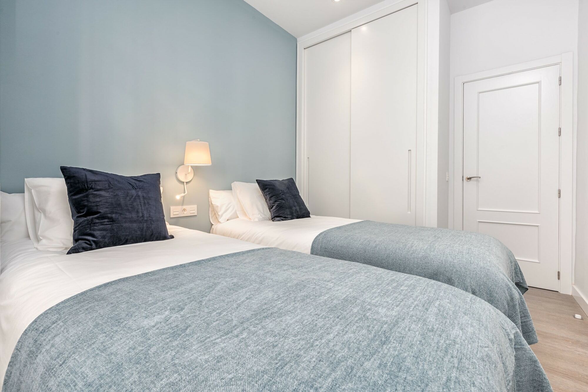 Merced Suites In Malaga By Solaga Holiday Homes Buitenkant foto